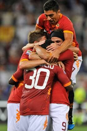Rom 01 10 2011 Serie A 2011 2012 - AS Roma celebrates - xHOCHxZWEIxxItalyxPhotoxPressx 