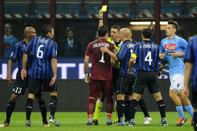 Milan 01 10 2011 - serie A Inter Mailand - SSC Neapel: ammonizione Julio Cesar 