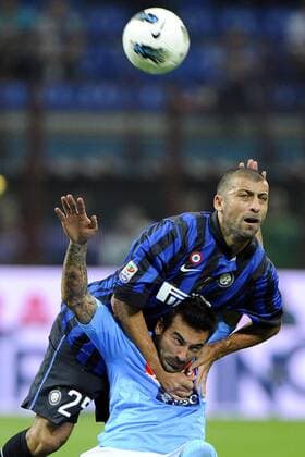 Milan 01 10 2011 - serie A Inter Mailand - SSC Neapel: Walter Samuel-Ezequiel Lavezzi 