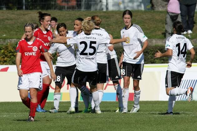 02.10.2011, Frauenfußball-Bundesliga, 5. Spieltag: 1. FFC Frankfurt - SC 07 Bad Neuenahr. Jubel Frankfurt nach 1:0 durch Sandra Smisek (1. FFC Frankfurt).