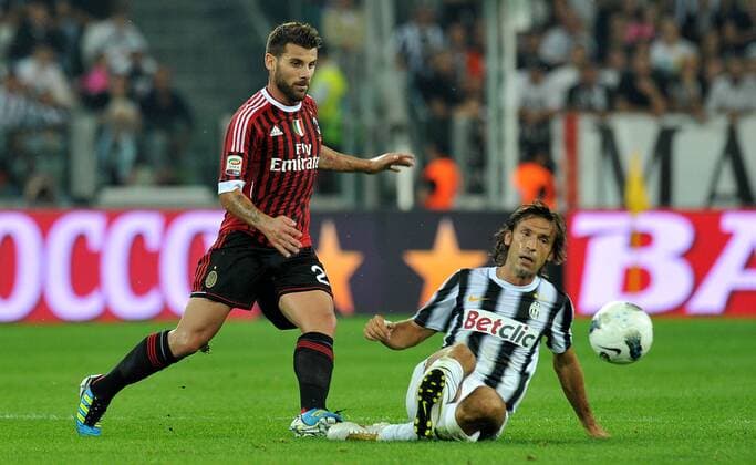 Andrea PIRLO (Juve), Antonio NOCERINO (AC), Juventus Turin - AC Mailand allexsabba