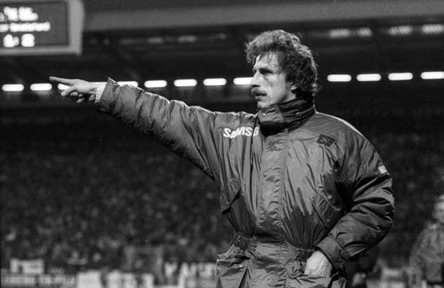 Trainer Christoph Daum (1. FC Köln) gibt Anweisungen Aufnahmedatum geschätzt