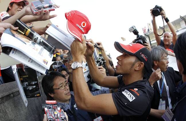 Motorsports: FIA Formula One World Championship 2011, Grand Prix of Japan, 03 Lewis Hamilton (GBR, Vodafone McLaren Mercedes), xHOCHxZWEIx