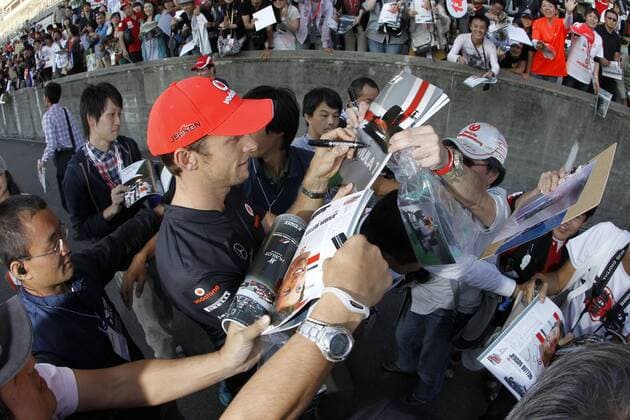 Motorsports: FIA Formula One World Championship 2011, Grand Prix of Japan, 04 Jenson Button (GBR, Vodafone McLaren Mercedes), xHOCHxZWEIx