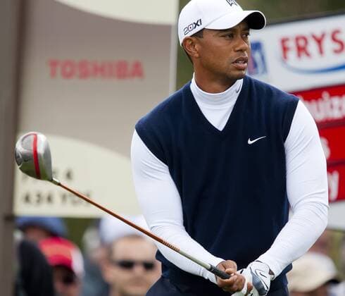 October 6, 2011: PGA Golf Herren golfer Tiger Woods in action during the first round of the Frys.com open at the CordeValle golf club in San Martin, CA. PGA Golf Herren 2011: Frys Open OCT 06 - ZUMAct6