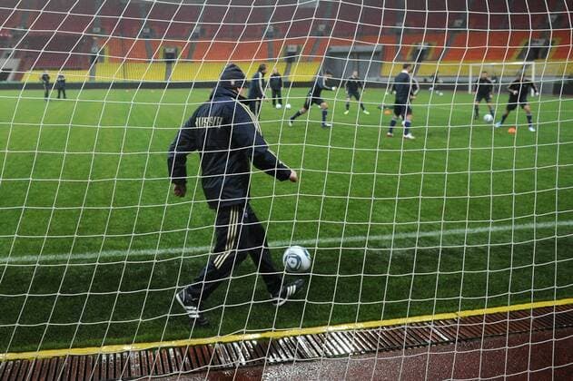 ITAR-TASS: MOSCOW, RUSSIA. OCTOBER 10, 2011. Unidentified goalkeeper handles the ball during the Russian national team s training session ahead of their Euro 2012 qualifying match against Andorra.  RE0EFBEA