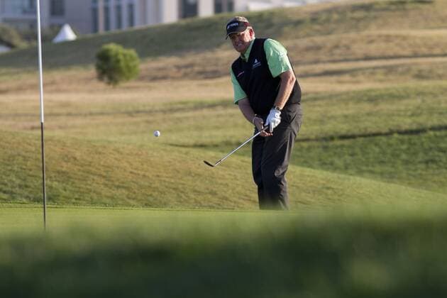 14.10.2011 Vilamoura, Portugal. European Tour Portugal Masters, player Colin Montgomerie, from Scotland, driving the ball. Mandatory credit: ActionPlus xPedroxNunesx  ActionPlus11213967 Content restricted for UK based newspaper