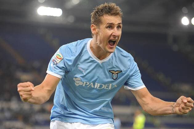 Esultanza dopo il gol del 2-1 di Miroslav Klose (Lazio) Lazio Roma vs AS Roma Serie A AntoniettaxBaldassarre