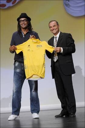 Yannick Noah - Bernard Hinault Präsentation der Tour de France 2012 - Palais des Congres de Paris - 18.10.2011 - xPhotoNewsx 