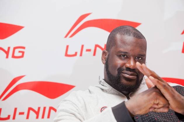 Former NBA Basketball Herren USA superstar Shaquille ONeal poses during a promotional event by Chinese sportswear brand Li-Ning in Kunming, southwest Chinas Yunnan province, 20 October 2011. Shaquille ONeal heats up Kunming on China tour  pau556470_04