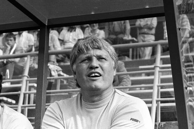 Fußball, Trainerhistorie, Alemannia Aachen Trainer Ernst Günter Habig (Alemannia Aachen) Aufmacher, 2 BL, Aufnahmedatum geschätzt Porträt Saison 1981 1982