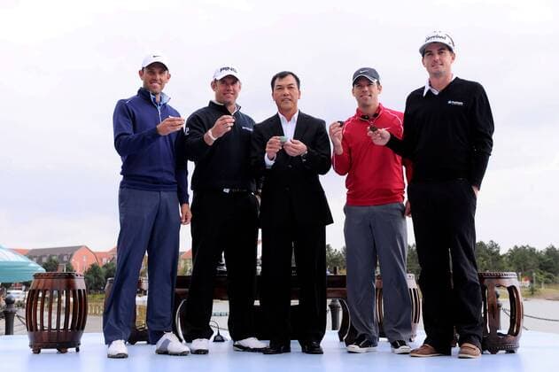 (From left) Golfers Charl Schwartzel of South Africa, Lee Westwood of Britain, Zhang Lianwei of China, Paul Casey of Britain and Keegan Bradley of the United States attend a traditional Chinese tea ceremony during a press conference for the forthcoming Lake Malaren Shanghai Masters golf tournament in Shanghai, China, 25 October 2011.  20111025_37665