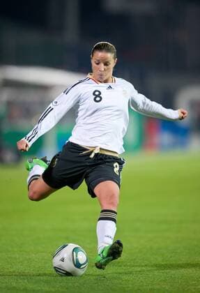 Inka GRINGS (GER) Fussball Frauen Länderspiel: Deutschland - Schweden in Hamburg, St.Pauli Stadion am Millerntor, Deutschland am 26.10.2011,