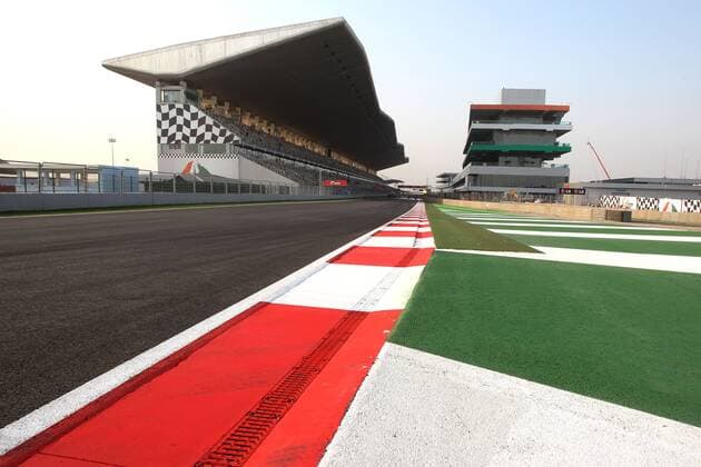 Motorsports: FIA Formula One World Championship 2011, Grand Prix of India, new track in India, Buddh International Circuit xHOCHxZWEIx o0 Sportstätte Rennstrecke Totale