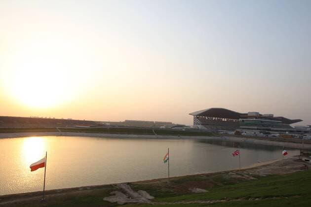 Motorsports: FIA Formula One World Championship 2011, Grand Prix of India, new track in India, Buddh International Circuit xHOCHxZWEIx o0 Sportstätte Rennstrecke Totale