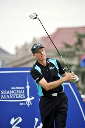 Jim Furyk of the United States watches his tee shot during the Lake Malaren Shanghai Masters golf tournament in Shanghai, China, 27 October 2011.  20111027_37683