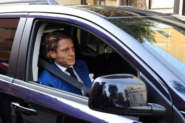 Lapo Elkann (Fiat) Krankenbesuch nach Antonio Cassanos (AC Mailand) Krankenhauseinlieferung  o0 people Wirtschaft Krankenbesuch Besuch