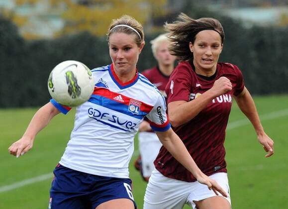 Amandine of Lyon (left) and Lucie Martinkova of Sparta fight for ball during the match of the UEFA Women s Champions League Sparta Praha vs Lyon played in Prague on Thursday, November 3, 2011. (CTKxPhoto StanxPeska)  CTKPhoto885201111030853401