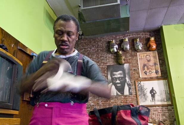 Oct. 21, 2006 - Philadelphia, Pennsylvania, U.S. - JOE FRAZIER - ZUMAmv2 o0 Fotoshooting, Reportage Fotostory Wischeffekt Dynamik