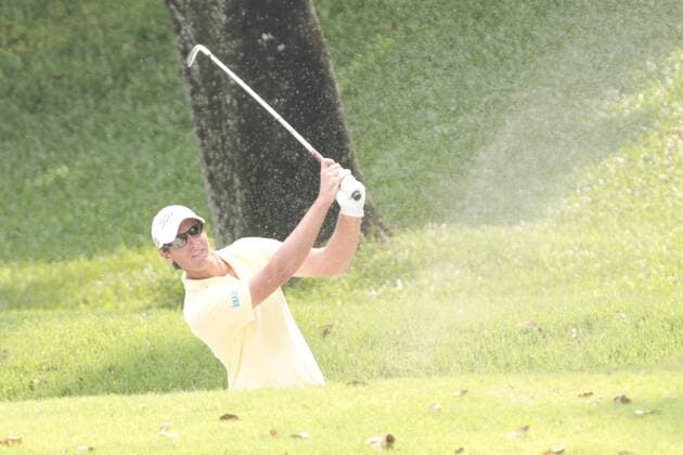 10.11.2011. Singapore. Nicolas Colsaerts(BEL) drives his approach from the fairway of hole 10 Serapong Course during Round 1 of the Barclays Singapore Open 2011, Sentosa Golf Club. xDanielxSweex  ActionPlus11219672 Content restricted for UK based newspaper