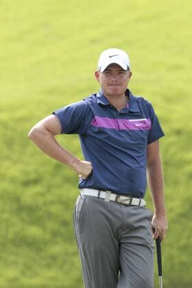 11.11.2011. Singapore. James Morrison (ENG) awaits his turn to putt on hole 8 of the Serapong Course during Round 2 of the Barclays Singapore Open 2011, Sentosa Golf Club. xDanielxSweex  ActionPlus11219829 Content restricted for UK based newspaper
