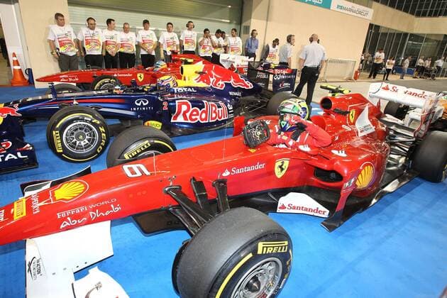 formula 1 GP, Abu Dhabi Yas Marina Circuit 12.11.11, Felipe Massa, Scuderia Ferrari, Mark Webber, Red Bull Racing, Fernando Alonso, Scuderia Ferrari,