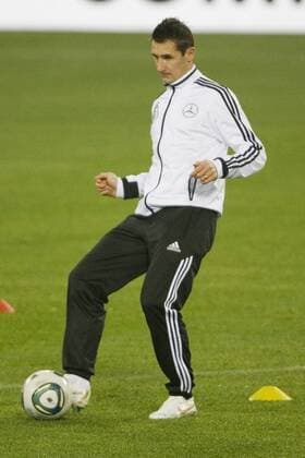 Deutschland,Hamburg, Imtech Arena, Fussball,Deutsche Nationalmannschaft, Training vor dem Spiel gegen die Niederlande, Miroslav Klose(GER)