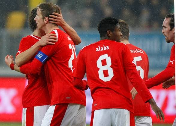 FUSSBALL UKR vs AUT, Testspiel LWIW ,15.NOV.11 FUSSBALL ÖFB, Länderspiel, Freundschaftsspiel, Ukraine vs Österreich. Bild zeigt den Jubel von AUT mit Marc Janko, David Alaba und Christian Fuchs (AUT). 