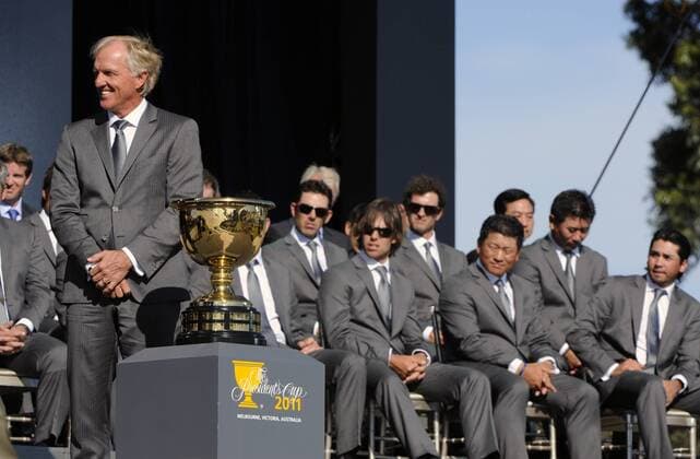 16.11.2011, Melbourne Australia. The Presidents Cup. Greg Norman and his international team look on while Fed Couples address the crowd at The Opening Ceremony. America verse the rest of the world except Europe played at the Royal Melbourne Golf Club. xPeterxBlakemanx  ActionPlus20111824 o0 President s