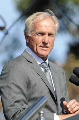 16.11.2011, Melbourne Australia. The Presidents Cup. Greg Norman address the crowd during The Opening Ceremony. America verse the rest of the world except Europe played at the Royal Melbourne Golf Club. xPeterxBlakemanx  ActionPlus20111820 o0 President s