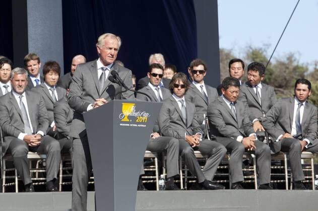 16 November 2011 : The internationals team captain Greg Norman addresses the crowd with the international team seated behind him during the opening ceremony at the Presidents Cup at the Royal Melbourne Golf Club in Melbourne, Australia. PGA Golf Herren NOV 16 The Presidents Cup Icon11111614704 EDITORIAL USE ONLY