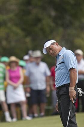 17 November 2011 : International K.J Choi looks akwardly after his putt during the 1st day Foursomes Matches at the Presidents Cup at the Royal Melbourne Golf Club in Melbourne, Australia. PGA Golf Herren NOV 17 Presidents Cup - Day 1 Foursomes matches Icon111117083 EDITORIAL USE ONLY