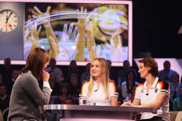 KATRIN MÜLLER-HOHENSTEIN, MARGARETA KOZUCH, ANGELINA GRÜN DAS AKTUELLE SPORTSTUDIO MAINZ 19.11.11