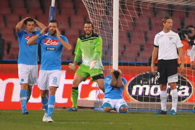 Federico MARCHETTI Lazio , Ezequiel LAVEZZI Napoli - 19 11 2011 SSC Neapel vs Lazio Rom andreaxstaccioli