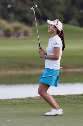 November 20, 2011: Hee-Young Park (South Korea) reacts after sinking final putt on the 18th green to win the 2011the CME Group Titleholders held at The Grand Cypress Resort, Orlando, Fla. LPGA Golf Damen 2011: CME Group Titleholders - ZUMAcg2 o00 Südkorea