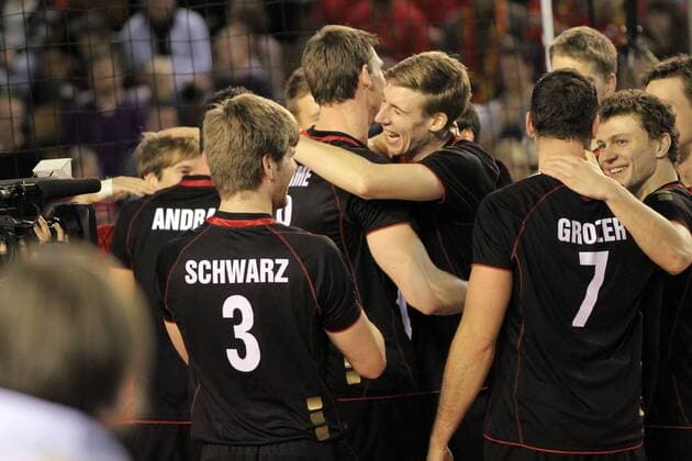 VOLLEYBALL : Olympia Quali 2012 - 27 11 2011 - FINALE Deutschland - Belgien. Jubel Deutschland - 27.11.11 PaulineManet Panoramic  o0 vorqualifikation