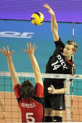 VOLLEYBALL : Olympia Quali 2012 - 27 11 2011 - FINALE Deutschland - Belgien. Robert KROMM (GER) - 27.11.11 PaulineManet Panoramic  o0 vorqualifikation