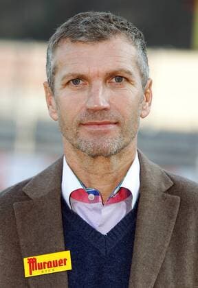 FUSSBALL - BL, Kapfenberg, PK KAPFENBERG,AUSTRIA,29.NOV.11 - FUSSBALL - tipp3 Bundesliga powered by T-Mobile, KSV 1919, Präsentation des neuen Trainers, Pressekonferenz. Bild zeigt Trainer Thomas von Heesen (Kapfenberg). 