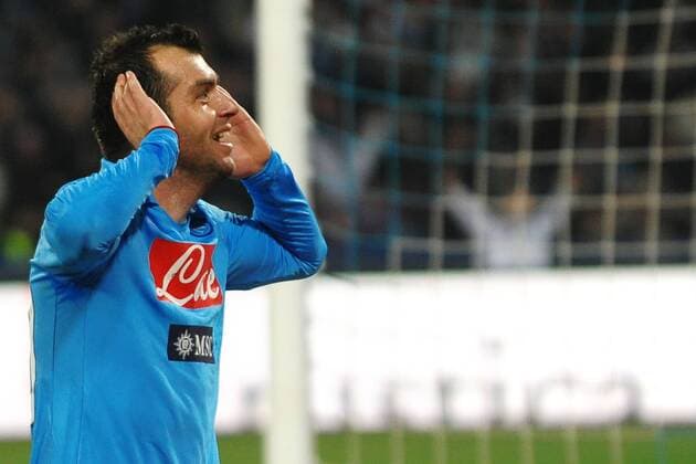 Esultanza Goran PANDEV dopo il gol 3-1 Napoli Goal celebration Napoli 29 11 2011 Stadio San Paolo Football Calcio Serie A 2011 2012 - SSC Neapel vs. Juventus Turin - andreaxstaccioli