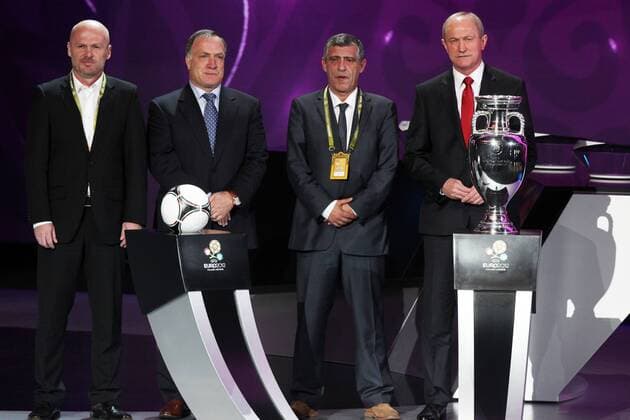 02.12.2011, Kiew - Auslosung zur UEFA EURO 2012 - Die Trainer der Gruppe A EURO 2012 - L-R: MICHAL BILEK (CZE), DICK ADVOCAAT (RUS), FERNANDO SANTOS (GRE), FRANCISZEK SMUDA (POL) --  20111202CSLG0015