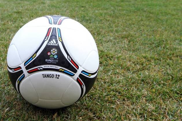 Präsentation des offiziellen EM Spielballs Adidas Tango 12 in Kiew EURO 2012 Polen Ukraine TANGO 12  20111202CSLG0115