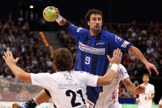 Handball Toyota Handball Bundesliga 2011 2012 - HSV Handball vs. MT Melsungen Christian Zufelde (Melsungen),Igor Vori (Hamburg), O2 World Hamburg