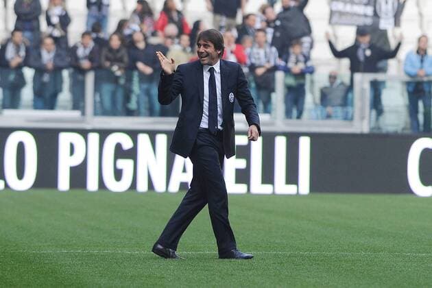 Turin, 04.12.2011 - Serie A 2011 2012 - Juventus Turin vs AC Cesena - Antonio Conte (Trainer Juventus) - xHOCHxZWEIx xItalyxPhotoxPressx 