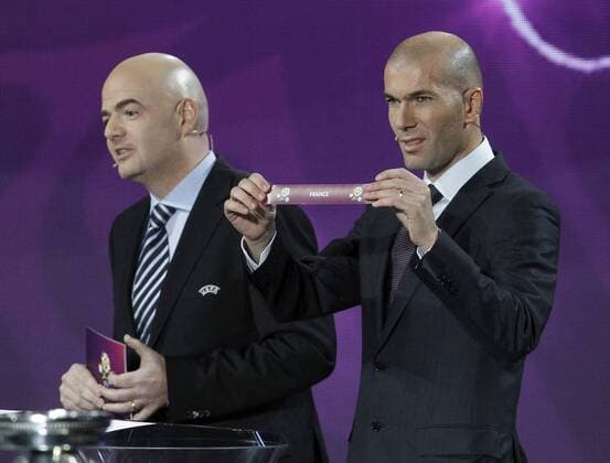 Ukraine, Kiew, Frankreich, Zinedine Zidane zieht sein Heimatland, UEFA Euro 2012 Final Draw, Auslosung UEFA EURO 2012, 02.12.2012