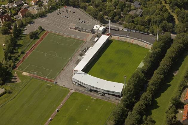 Fußball, Stadiongeschichte Rot Weiß Ahlen Luftbild, Rot Weiss Ahlen,Wersestadion, fussballstadion, Sportpark Nord Ahlen, Ruhrgebiet, Nordrhein-Westfalen, Deutschland, Europa !ACHTUNGxMINDESTHONORARx60xEURO!