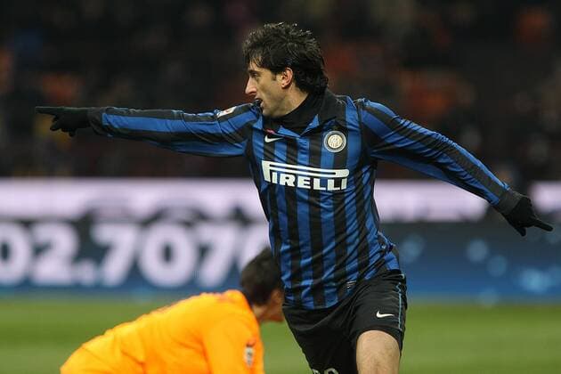 Esultanza di Diego Milito Inter Goal celebration Milano 21 12 2011 Stadio S.Siro Football Calcio Serie A 2011 2012 - Inter Mailand vs. US Lecce - PaoloxNucci