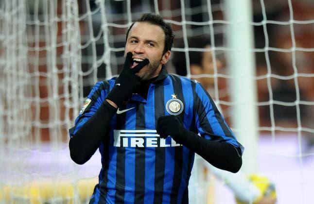 esultanza dopo il gol di Giampaolo PAZZINI (Inter) goal celebration Milano 21 12 2011 Stadio Giuseppe Meazza Serie A 2011 2012 Football Calcio - Inter Mailand vs. US Lecce - allexsabba