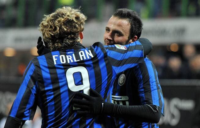 esultanza dopo il gol di Giampaolo PAZZINI (Inter) goal celebration Milano 21 12 2011 Stadio Giuseppe Meazza Serie A 2011 2012 Football Calcio - Inter Mailand vs. US Lecce - allexsabba