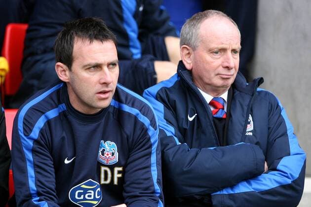 Fußball, Trainerhistorie Crystal Palace von 1905 bis heute Football - Championship - Southampton vs. Crystal Palace Crystal Palace Manager Dougie Freedman (left) and his Assistant Manager Lennie Lawrence 