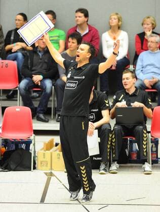 Trainer Alexander Waibl (Dresden), Dresdner SC gegen Rote Raben Vilsbiburg, Volleyball, 1. Bundesliga Frauen, Margon-Arena Dresden Bodenbacher Straße, DSC, Saison 2011 2012, 27.12.2011,